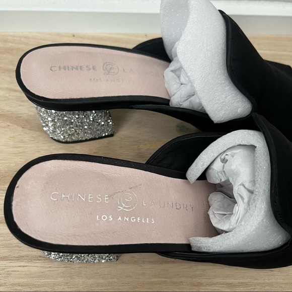 Chinese Laundry Black Glitter Mara Satin Slip On Mules 6.5 - Picture 4 of 5